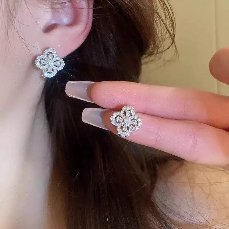 Four-Leaf Clover Cubic Zirconia Jewelry Set
